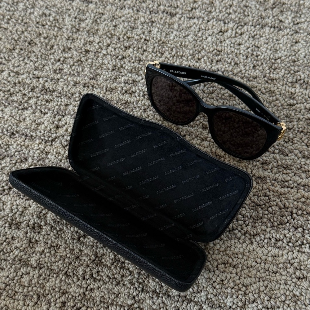 Balenciaga Black and Gold Oversized Sunglasses - Picture 7 of 8